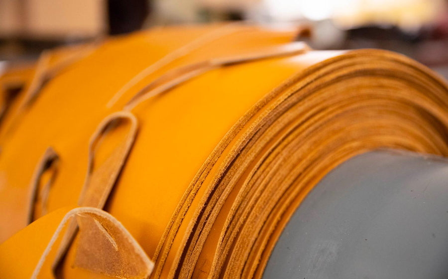 Cuir dans l'atelier Max Vincent