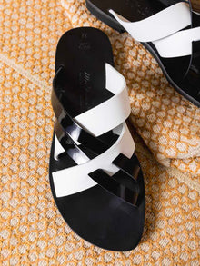noir-vernis-et-blanc