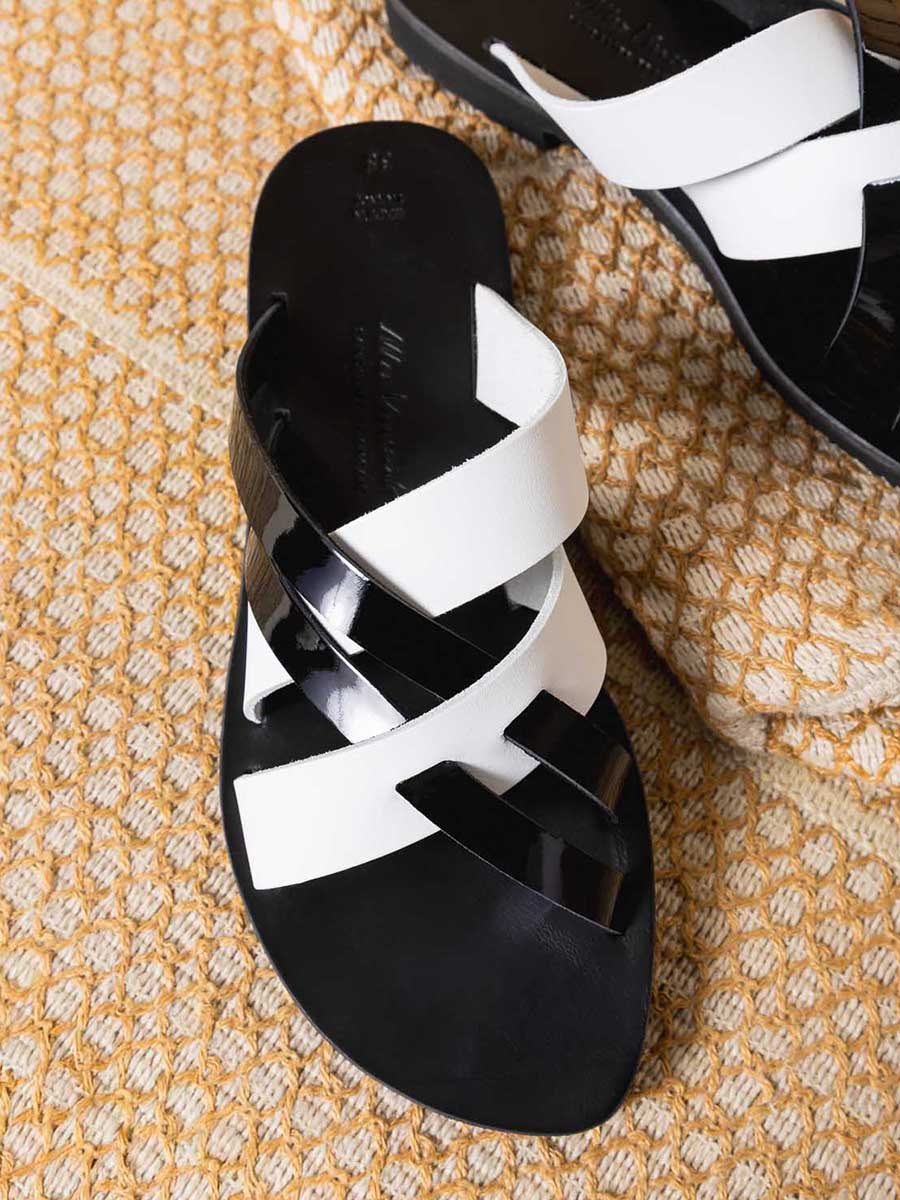 noir-vernis-et-blanc