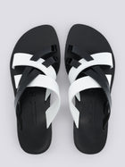 noir-vernis-et-blanc