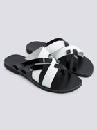 noir-vernis-et-blanc